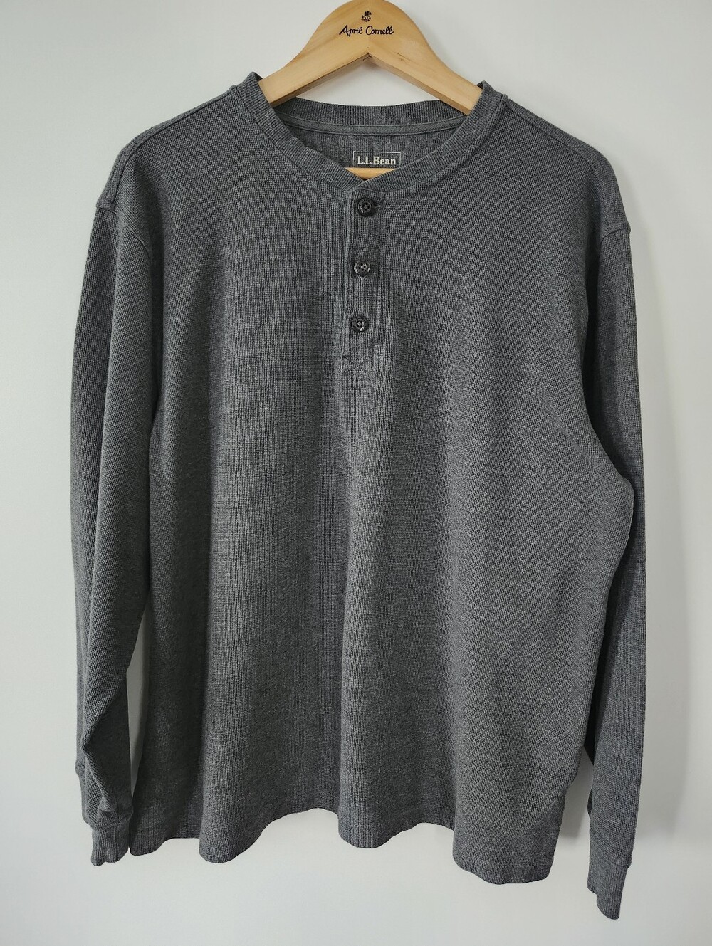 L.L. BEAN Size XL Grey Waffle Knit Waffle Henley Long Sleeve Traditional Fit